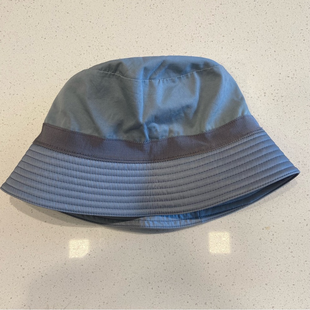 $695 EUC Prada Re-Nylon Bucket Hat Cornflower Blue Size M - Picture 11 of 14